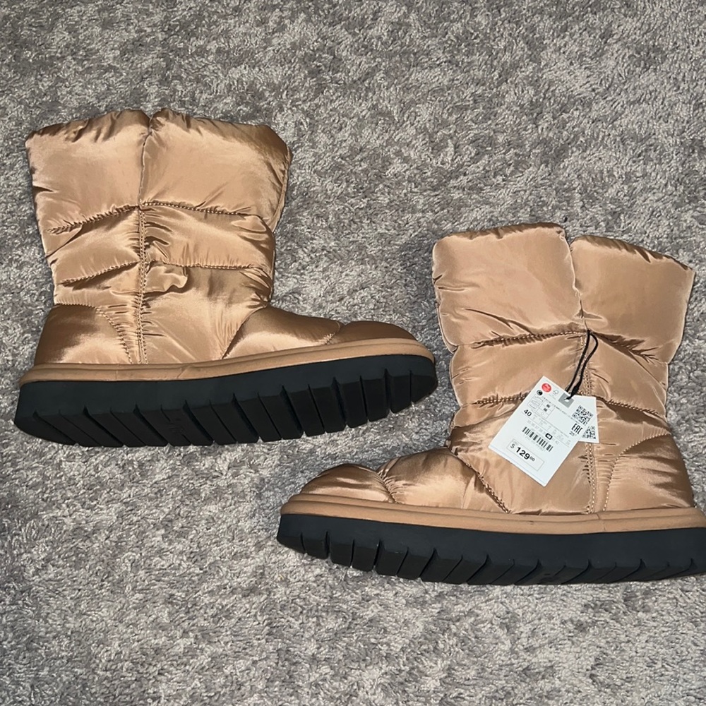 Zara Quilted Low Heel Ankle Boots Size 40